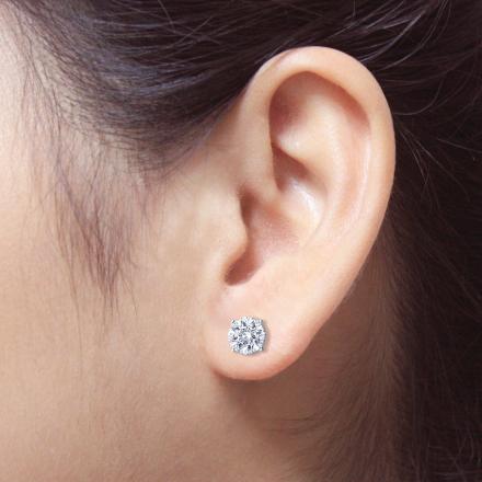 2.5 Carat Round Lab Grown Diamond Stud Earrings